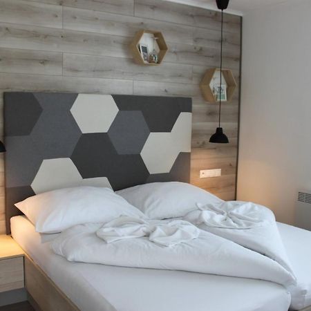 Apartman Kyjev Podhajska Ngoại thất bức ảnh