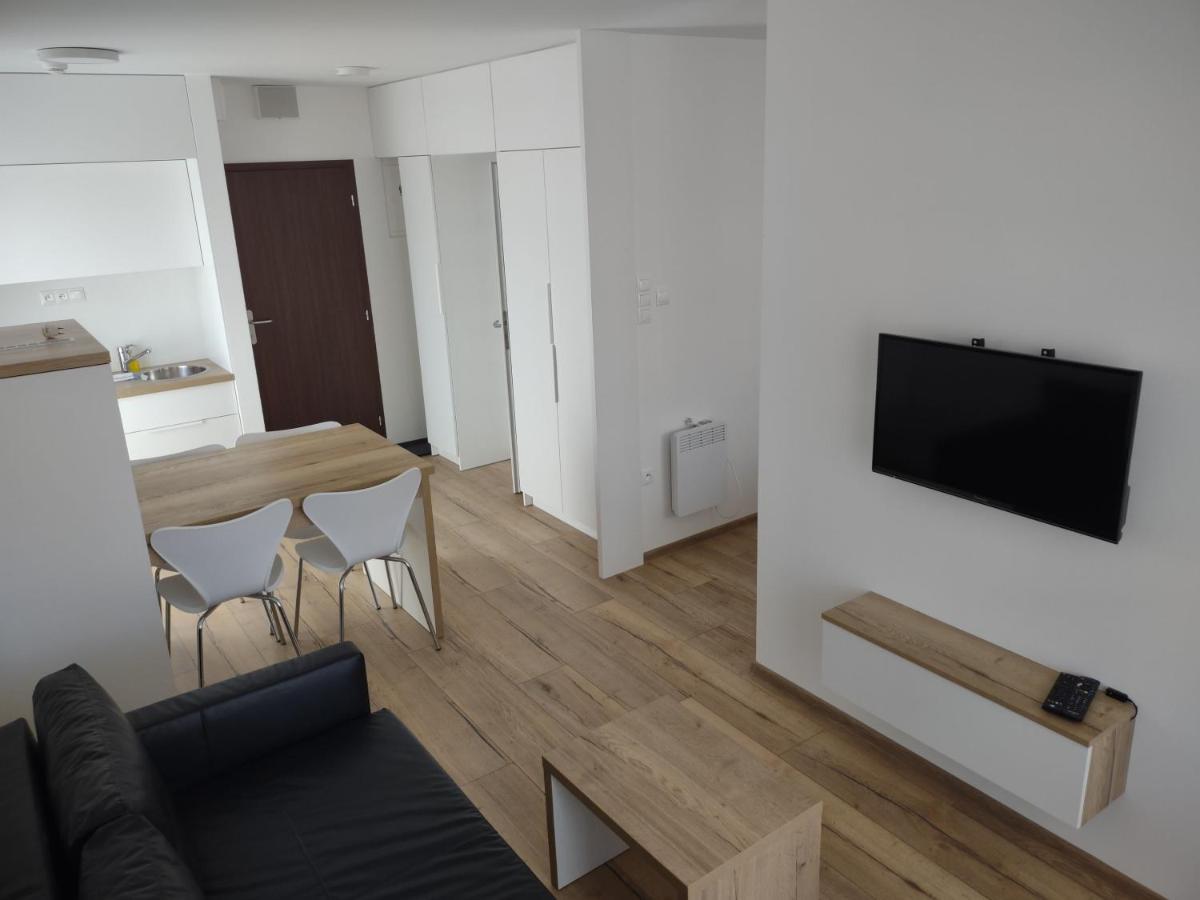 Apartman Kyjev Podhajska Ngoại thất bức ảnh